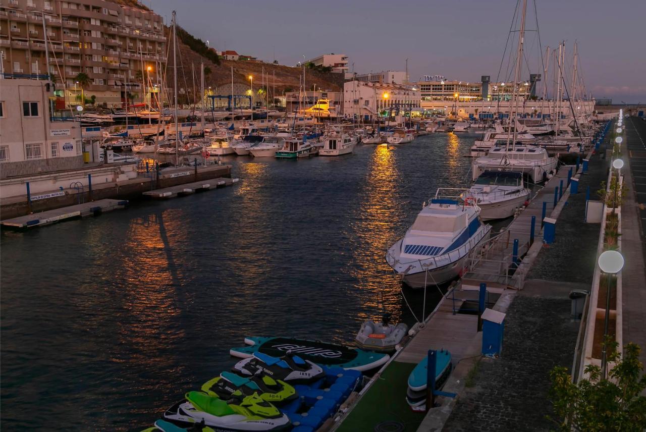 Radazul Marina Seafront 12 Daire Dış mekan fotoğraf